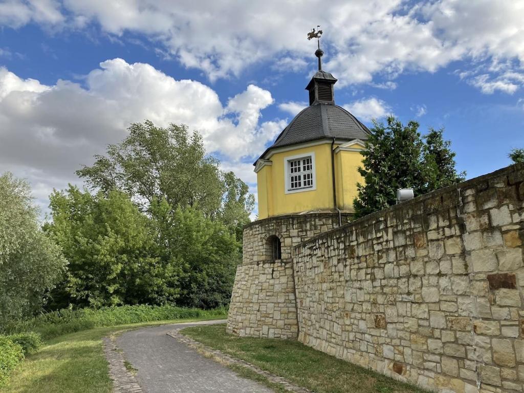 "Ferienwohnung Am Schloss" - Ferienwohnung Mit Blick Auf Das Barbyer Schloss, 5 Gehminuten Bis Zur Elbe Экстерьер фото