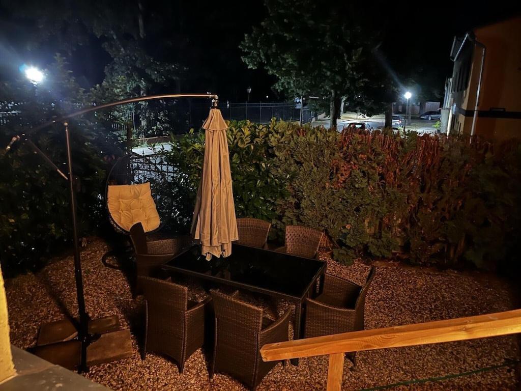 "Ferienwohnung Am Schloss" - Ferienwohnung Mit Blick Auf Das Barbyer Schloss, 5 Gehminuten Bis Zur Elbe Экстерьер фото